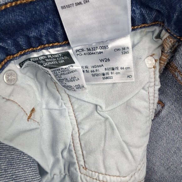 Levis 501 Womens High-Rise Denim Shorts Size 26 Frayed Hem Classic Blue Wash. - Picture 13 of 13